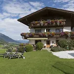 Haus Fernblick ゲストハウス 3*