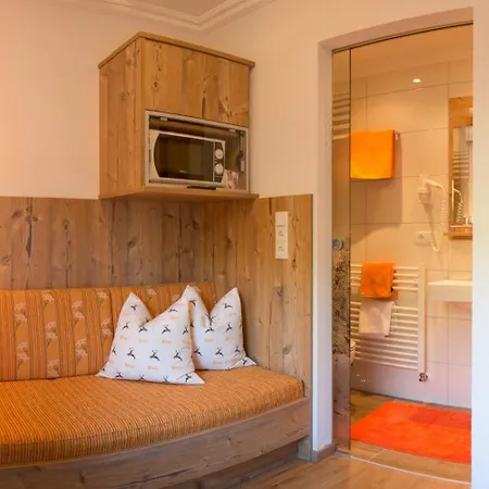 Πανσιόν Haus Fernblick 3*