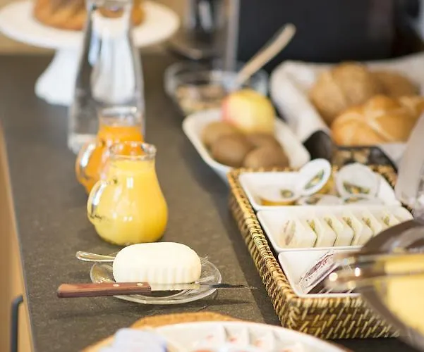 Haus Fernblick Гостевой дом Нойштифт-им-Штубайталь